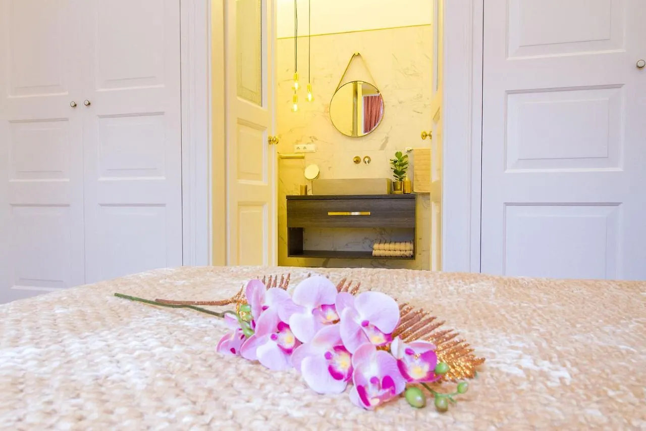 Apartment Count Zrinyi Basilica Luxurious Residence Budapest